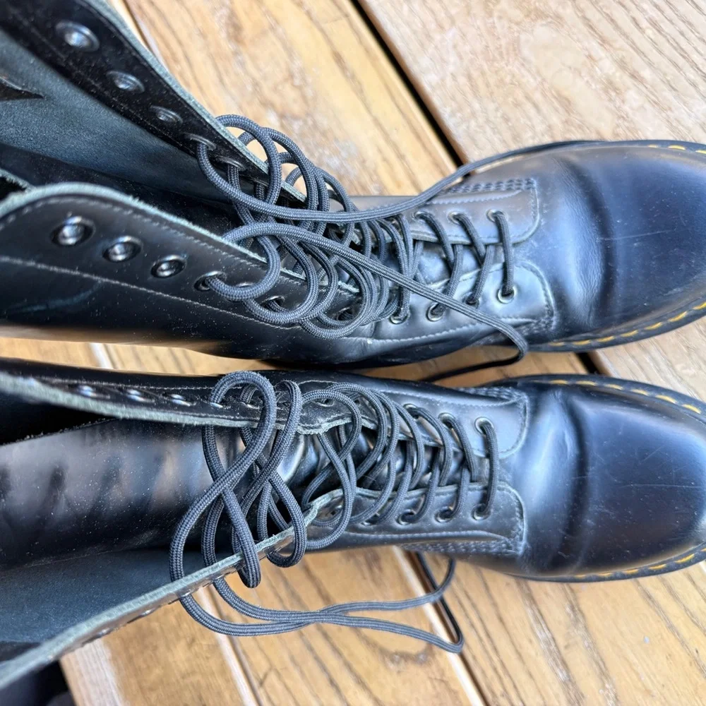 1914 Smooth Leather Tall Black Leather Lace-Up Boots- Dr. Martens US 8M / 9L - Picture 11 of 15